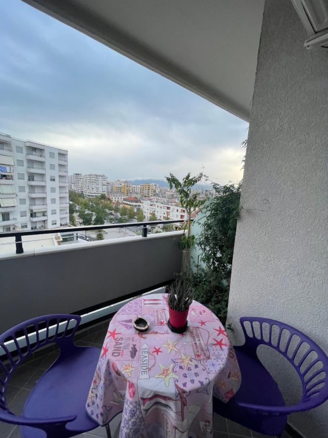 شقة فلورا  في Comfy Apartament المظهر الخارجي الصورة