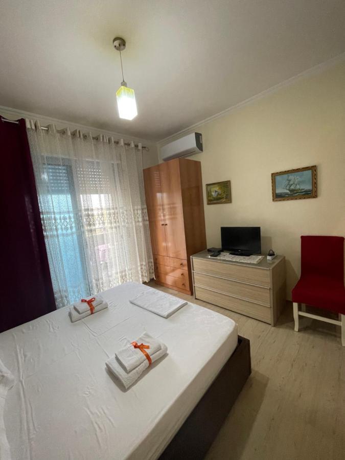 شقة فلورا  في Comfy Apartament المظهر الخارجي الصورة