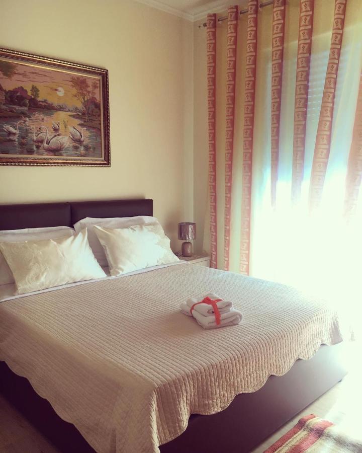 شقة فلورا  في Comfy Apartament المظهر الخارجي الصورة