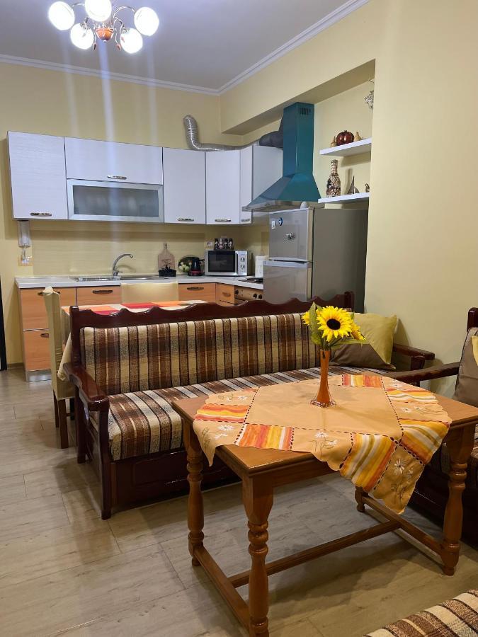 شقة فلورا  في Comfy Apartament المظهر الخارجي الصورة